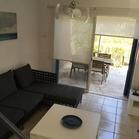 Limnaria Kato - Wonderful Near The And Facilities