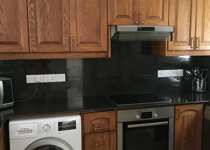 Limnaria Kato - Wonderful Near The And Facilities