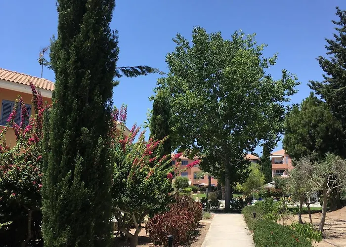 Limnaria Kato - Wonderful Near The And Facilities Paphos